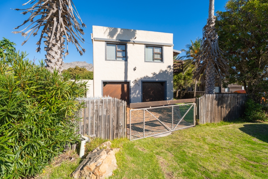 4 Bedroom Property for Sale in Pringle Bay Western Cape